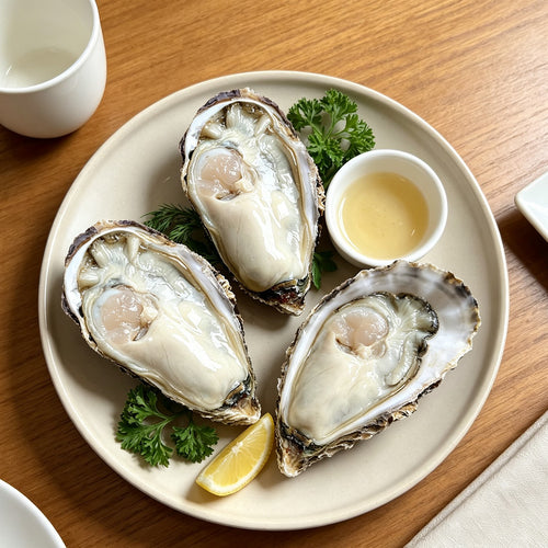 Fresh Raw Oysters Half Shell - image 1